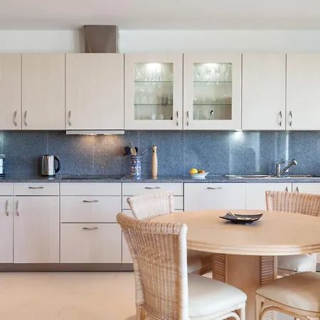 Emily * Vale do Lobo